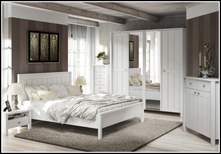 Schlafzimmer Landhaus Weiß