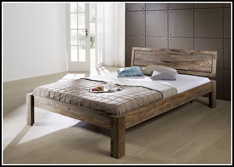 Bett 140x200 Holz Natur