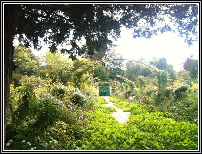 Haus Und Garten Von Monet