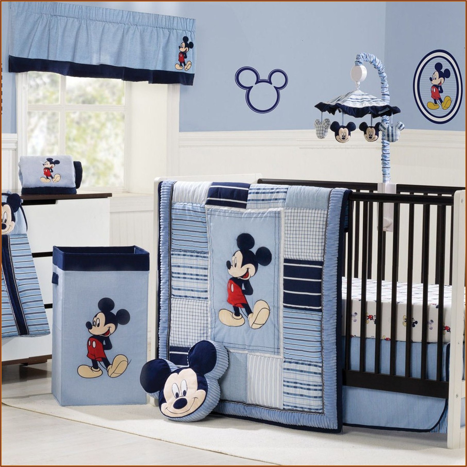 Babyzimmer Mickey Mouse