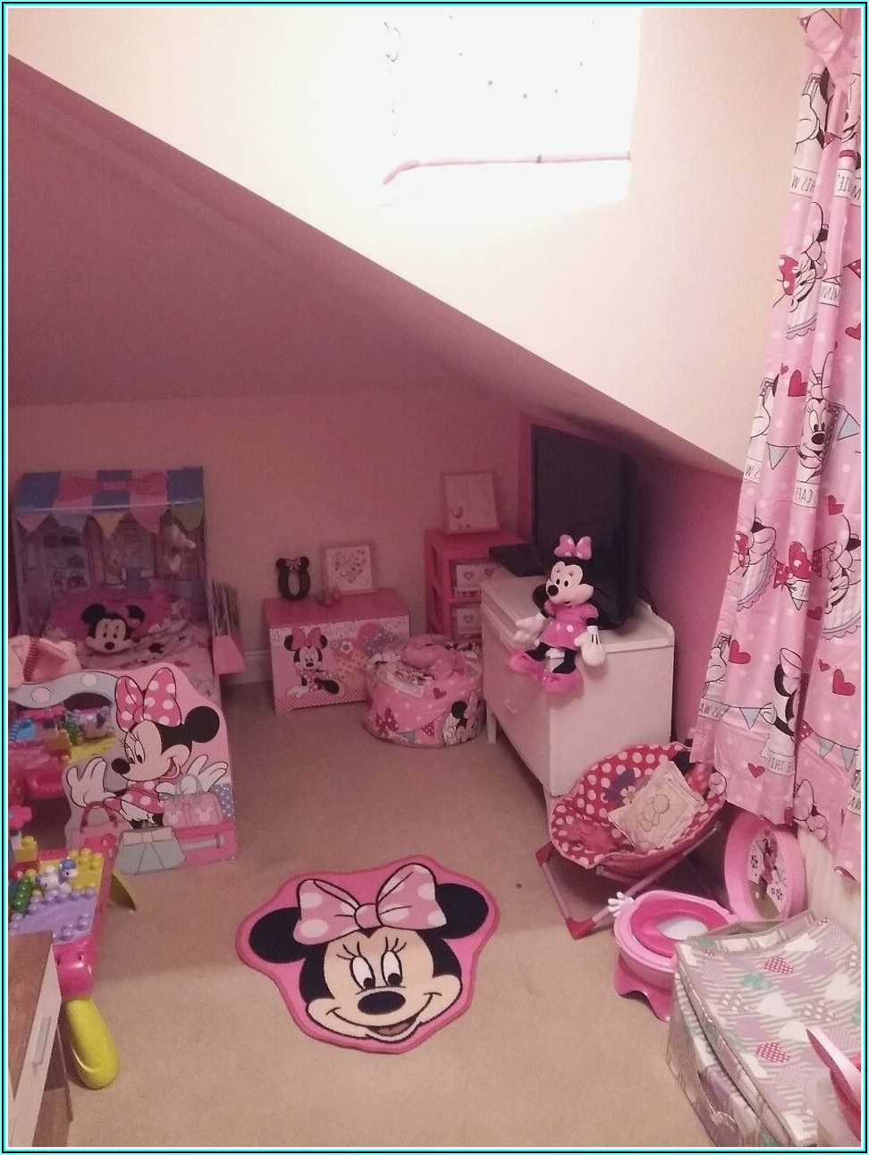 Minnie Maus Kinderzimmer Komplett